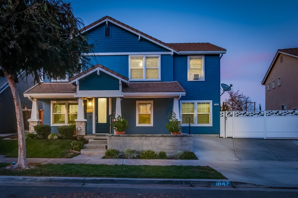 1842 Packsaddle St, Oakdale, CA 95361 - photo 1