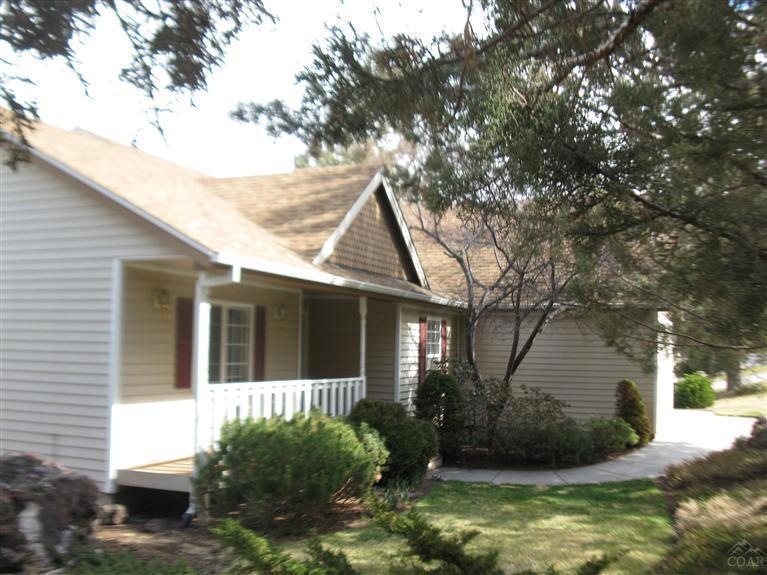 2460 SW Valleyview Dr, Redmond, OR 97756 - photo 1