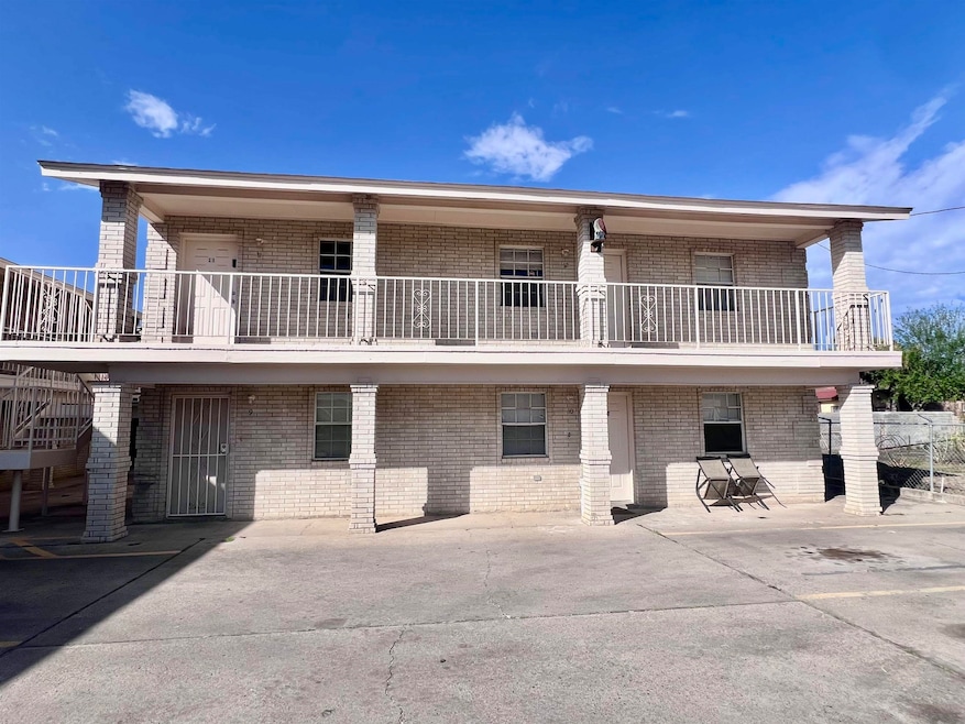 216 E Cherry Ln unit 12, Laredo, TX 78041 - photo 1