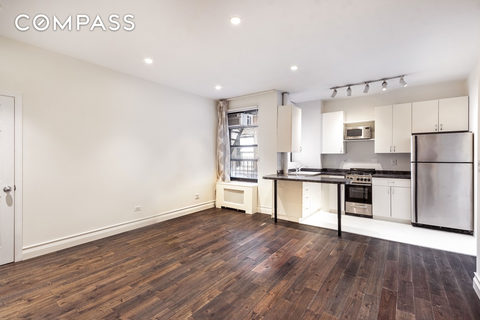 Amherst Cortlandt Condominiums unit 8E, New York, NY 10025 - photo 1