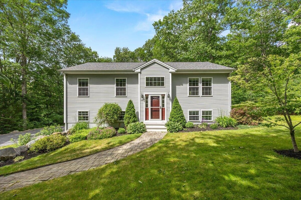 22 Fox Run Rd, Gray, ME 04039 - photo 1