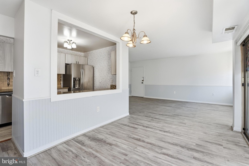 12207 Braxfield Ct unit 9, Rockville, MD 20852 - photo 1