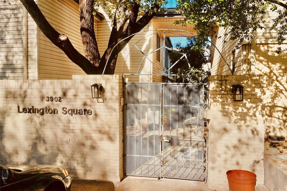 For Rent $1,600/month