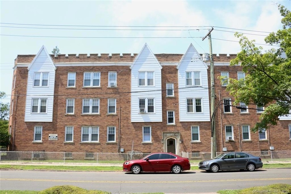 710 Savin Ave unit 5, West Haven, CT 06516 - photo 1