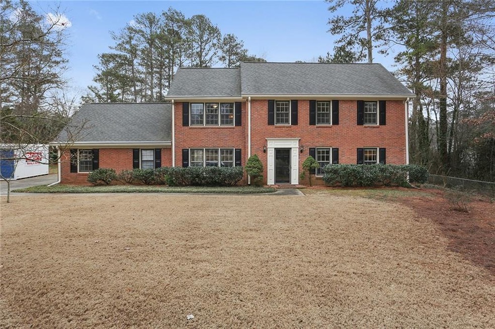 Well maintained brick front home in swim/tennis ne