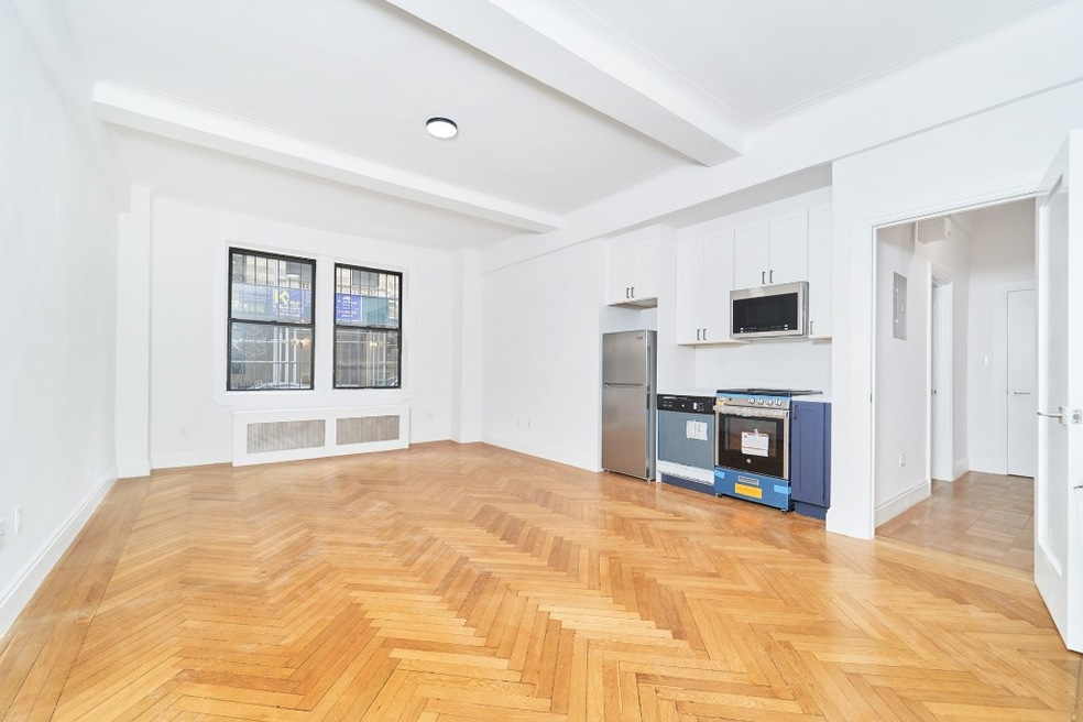 600 W 111th St unit 1D, New York, NY 10025 - photo 1