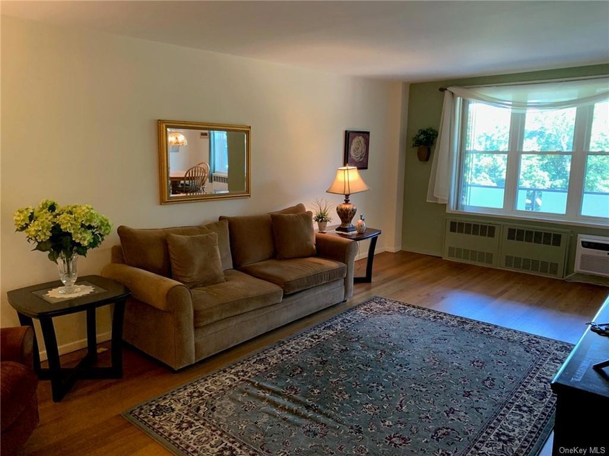 Castle Heights Cooperative unit 5K, Tarrytown, NY 10591 - photo 1