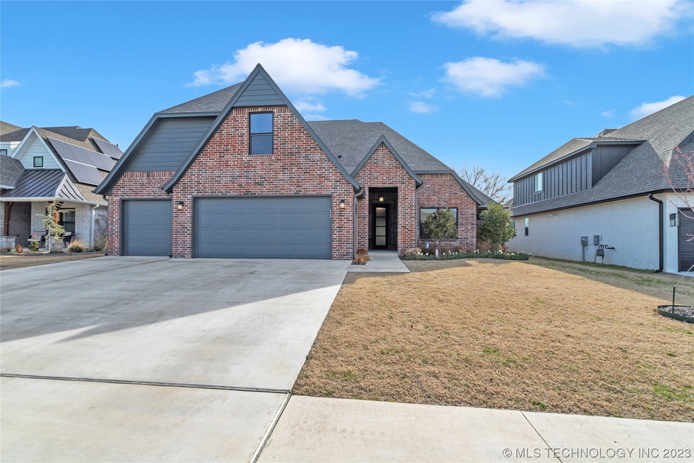 6617 S Palm Ave, Broken Arrow, OK 74011 - photo 1