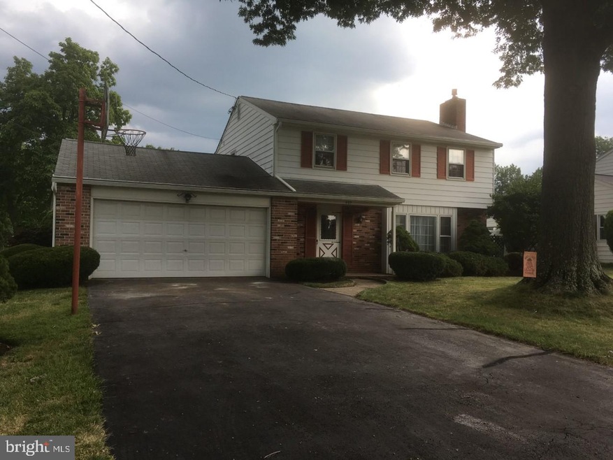 409 N 4th St, Souderton, PA 18964 - photo 1