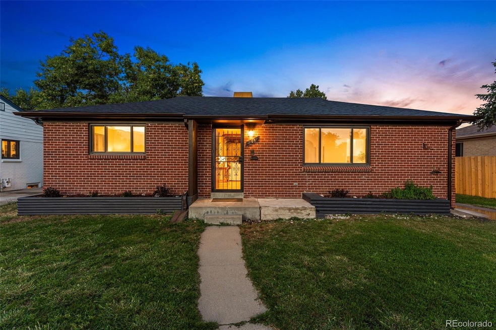 2340 Kenton St, Aurora, CO 80010 - photo 1