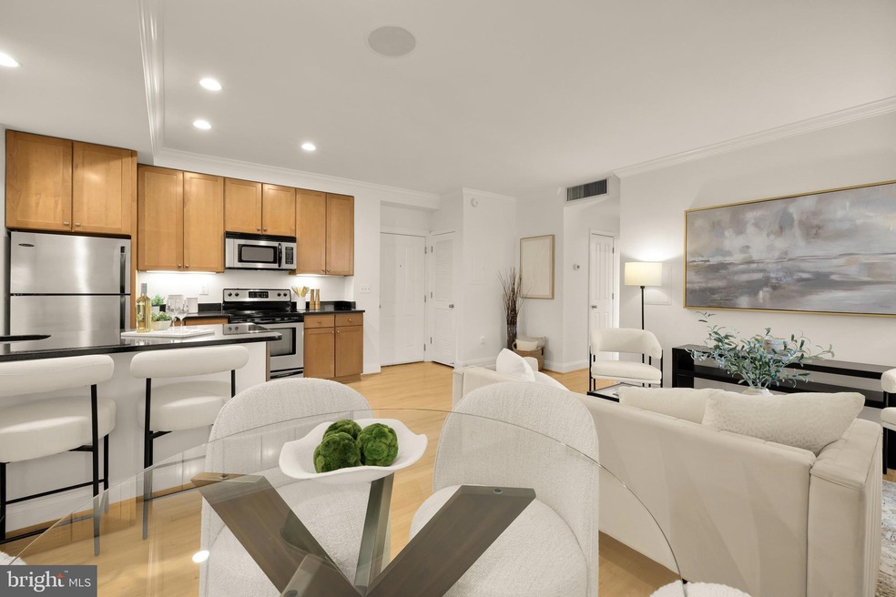 The Chastleton unit 822, Washington, DC 20009 - photo 1