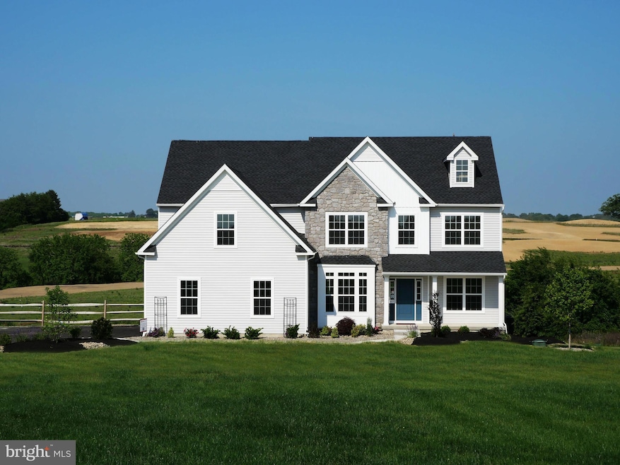 4450 Maple St, Schnecksville, PA 18078 - photo 1