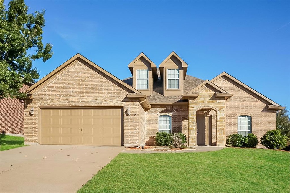 1537 Stetson Dr, Weatherford, TX 76087 - photo 1