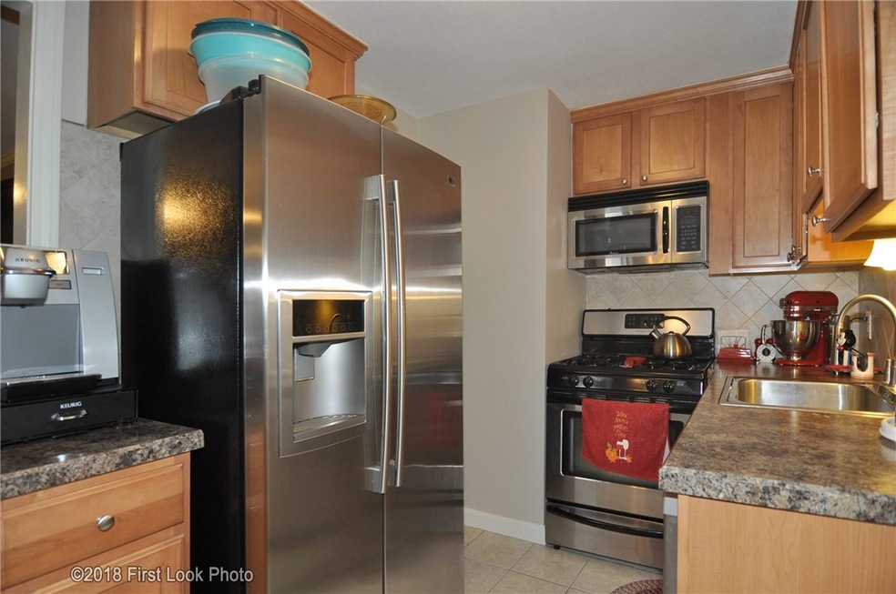 7 Wake Robin Rd unit 310, Lincoln, RI 02865 - photo 1