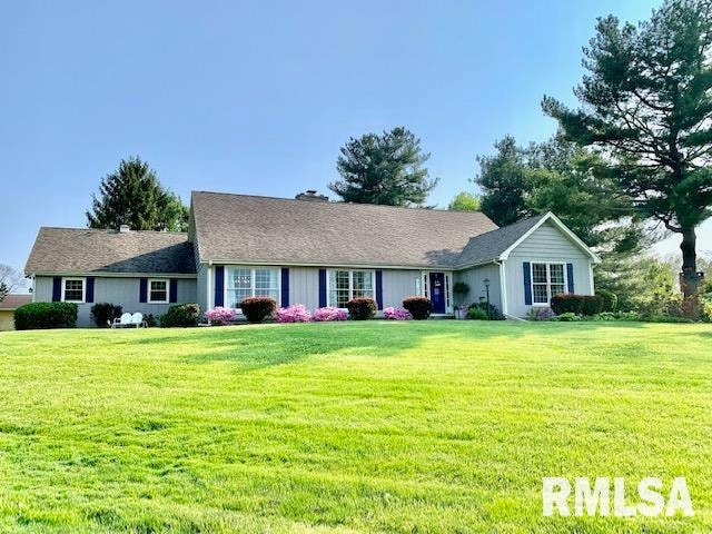 105 James Ln, Jacksonville, IL 62650 - photo 1