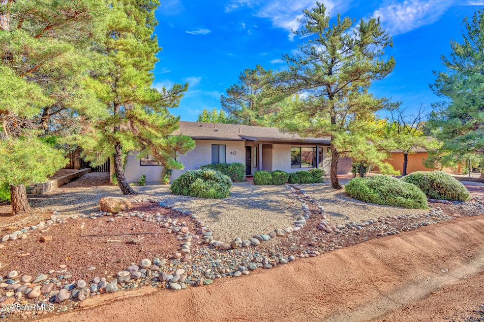 40 N Hummingbird Ln, Sedona, AZ 86336 - photo 1