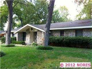 Beautiful and well maintained near Southern Hills