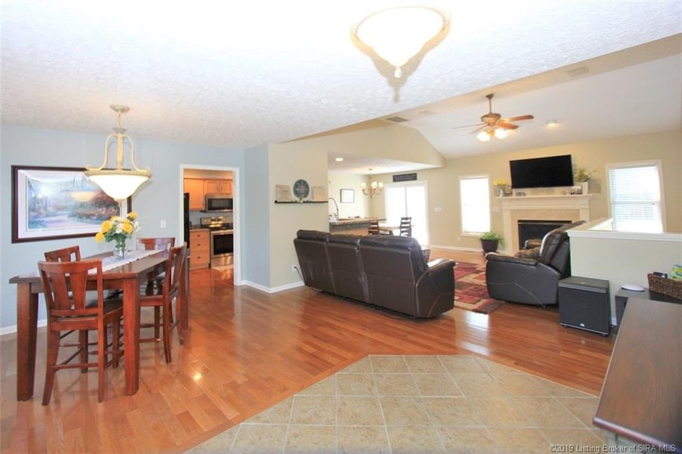 4206 Aberdeen Ct, New Albany, IN 47150 - photo 1