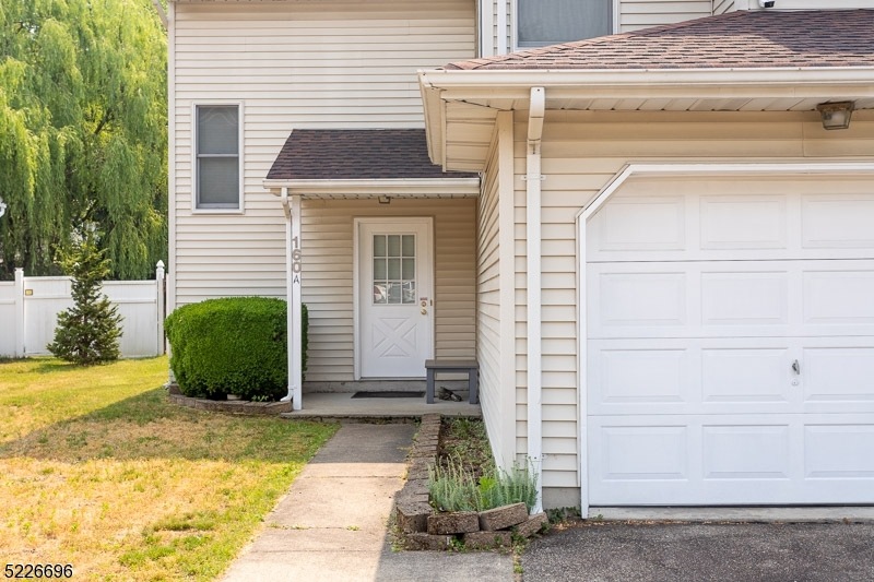 160A Glenwild Ave unit A, Bloomingdale, NJ 07403 - photo 1