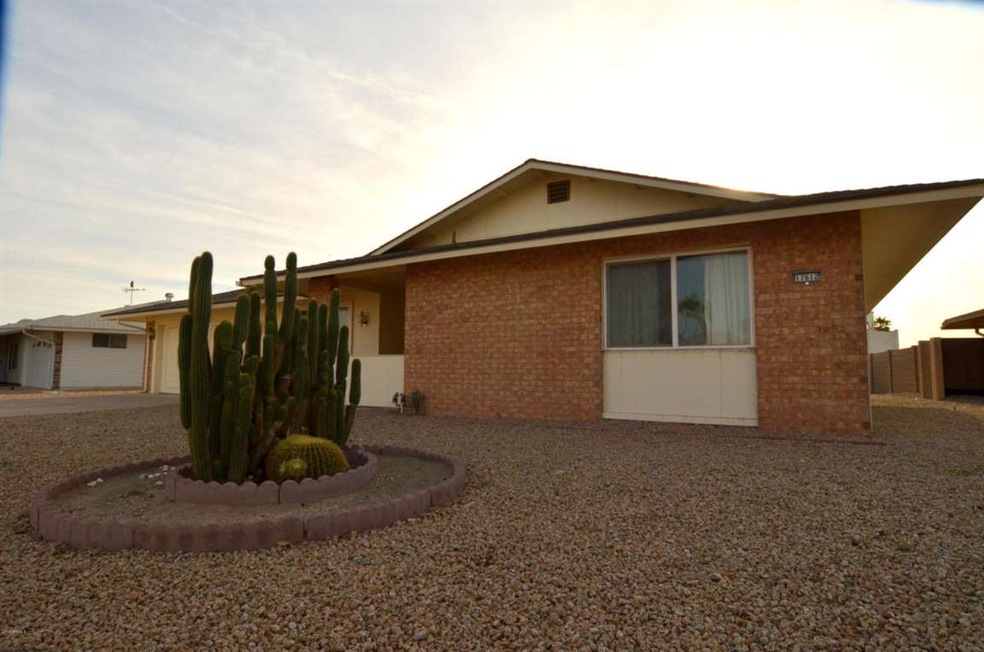 17612 N Hitching Post Dr, Sun City, AZ 85373 - photo 1