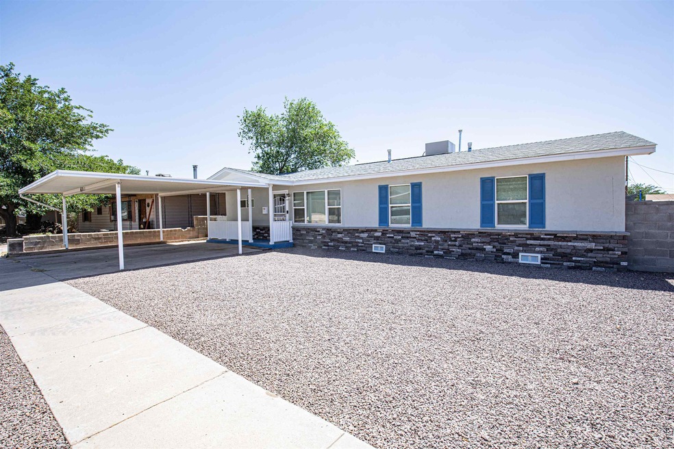 613 Monroe Ave, Alamogordo, NM 88310 - photo 1