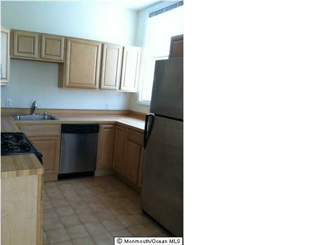 1050 Ocean Ave, Sea Bright, NJ 07760 - photo 1