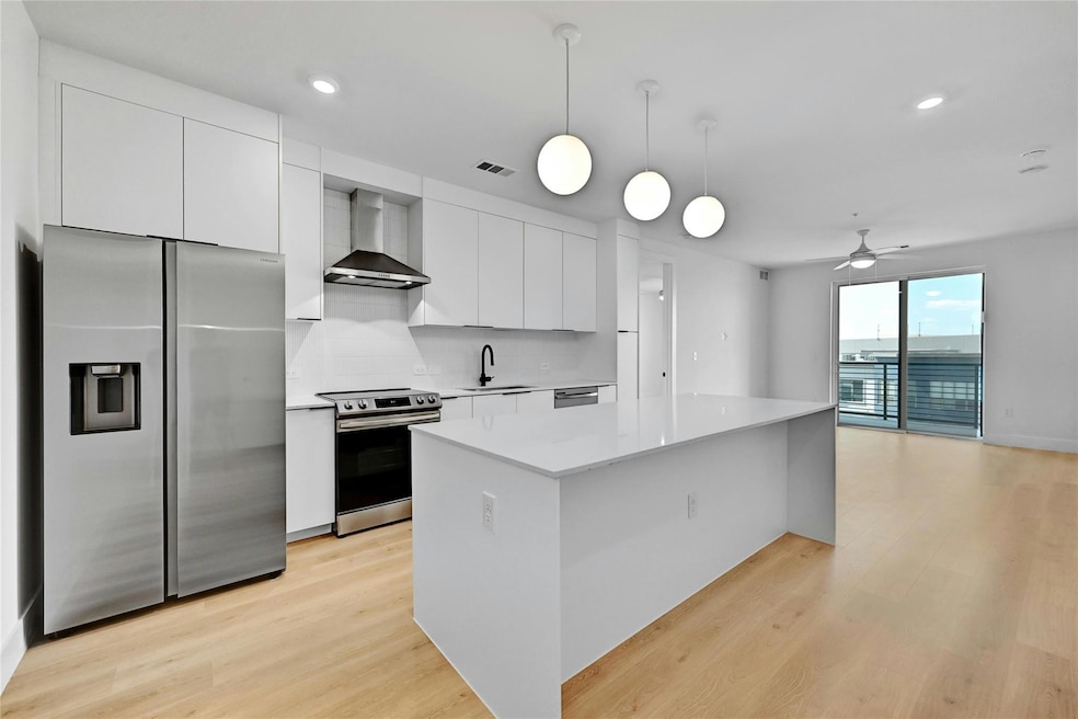 Parkside at Mueller unit 518, Austin, TX 78723 - photo 1