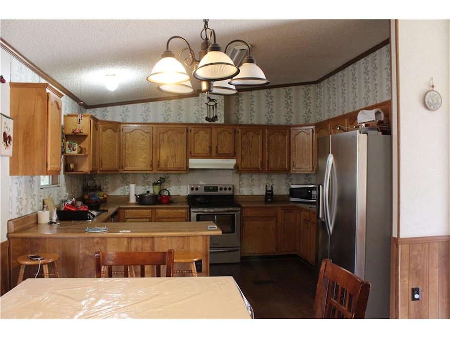 998 Hidden Hamlet Ct, Hoschton, GA 30548 - photo 1