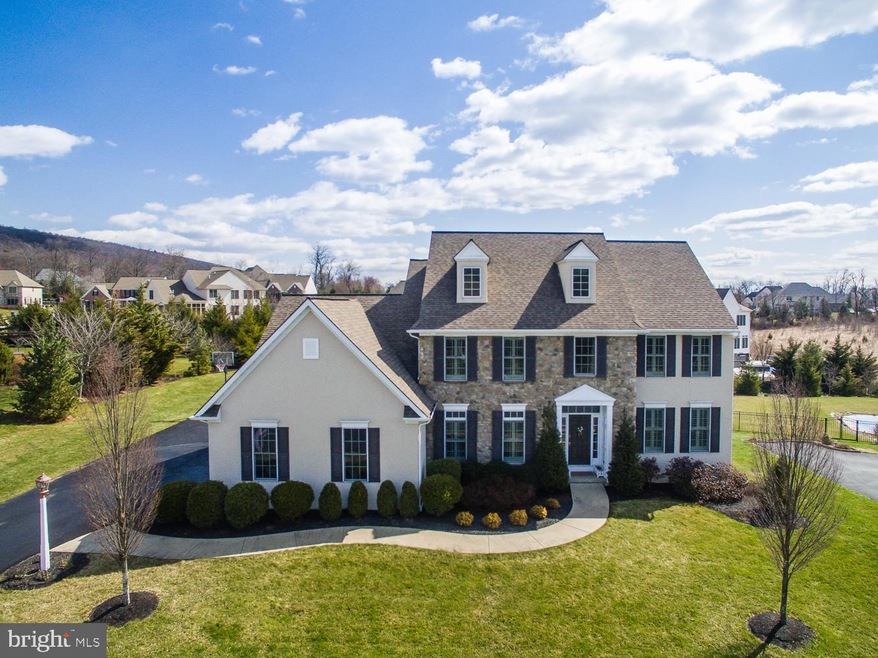 2375 Woodstream Way, Enola, PA 17025 - photo 1