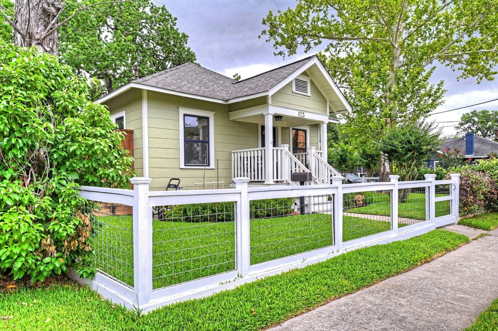 623 Pecore St, Houston, TX 77009 - photo 1