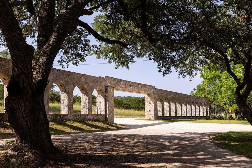 0 Texas 39 unit 1 119647, Hunt, TX 78024 - photo 1