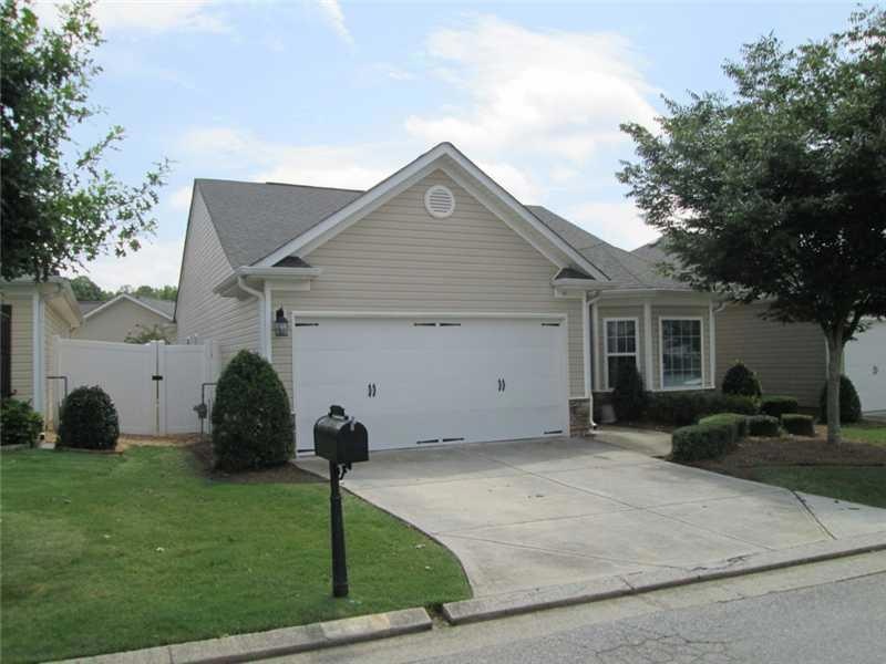 Exterior Front. This ranch style home offers a fen