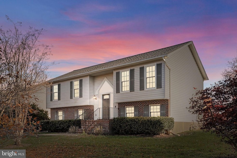 Under Contract $399,900 • Co-Listing Agent