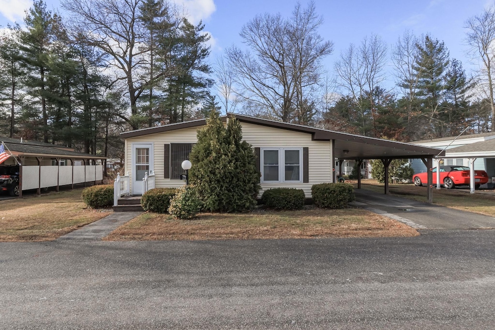 76 Donald Dr, Goffstown, NH 03045 - photo 1