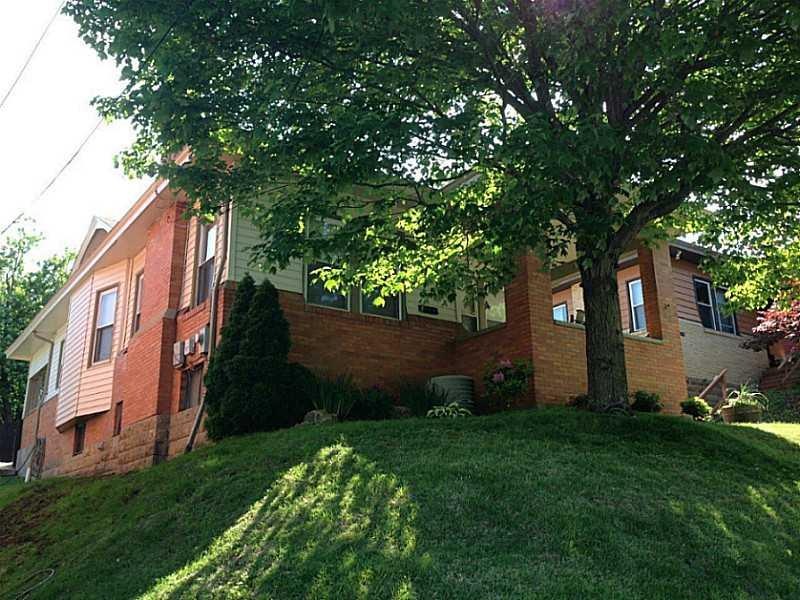 Exterior Front. Welcome to 1046 Peermont Ave! This