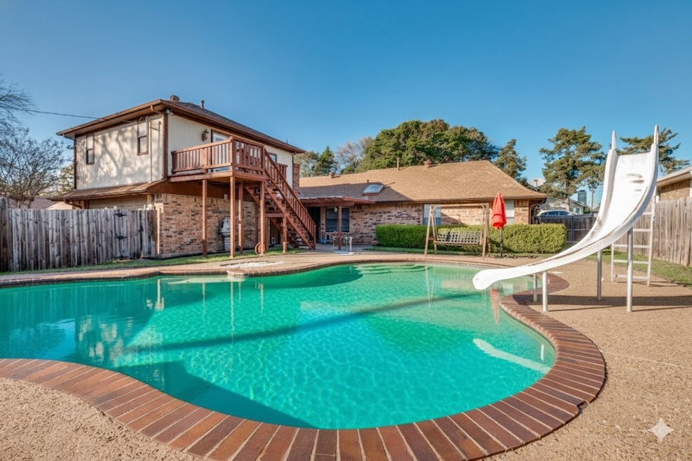 322 Meadowlark Ln, Duncanville, TX 75137 - photo 1