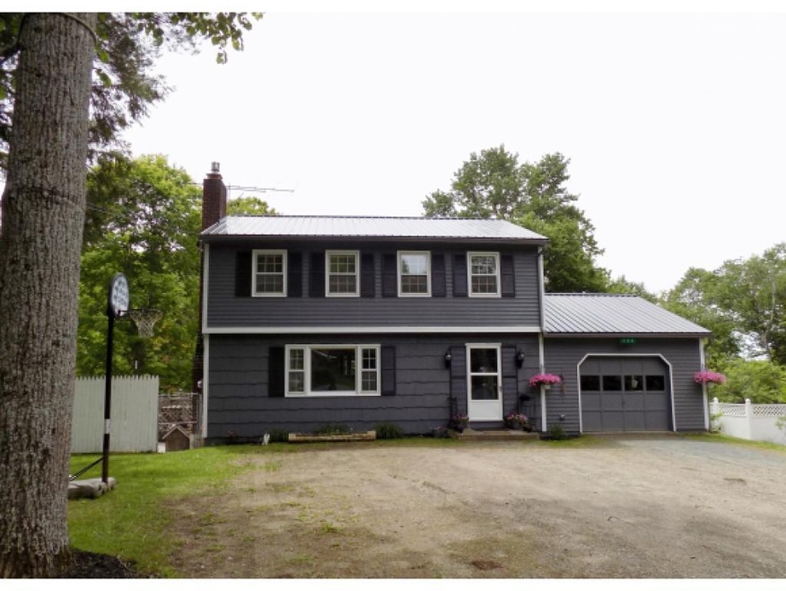 154 Carroll Blvd, Saint Johnsbury, VT 05819 - photo 1