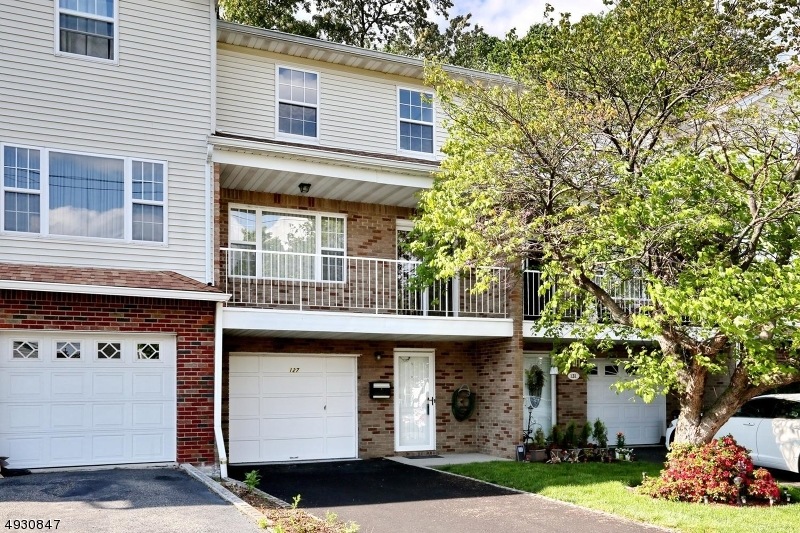 127 Echo Place, Elmwood Park, NJ 07407 - photo 1