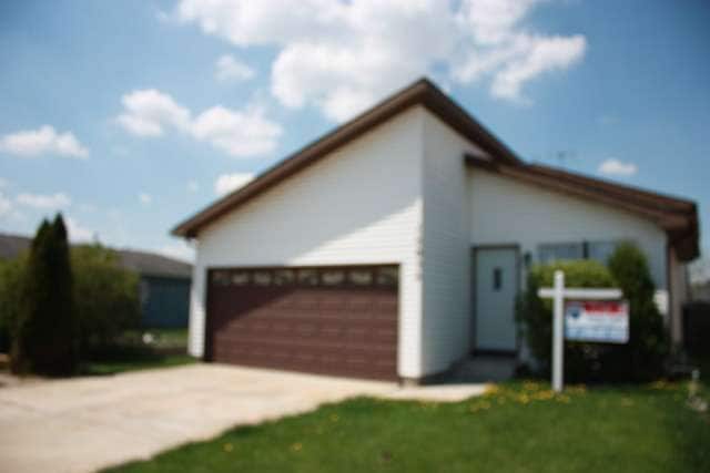 18036 Idlewild Dr, Country Club Hills, IL 60478 - photo 1