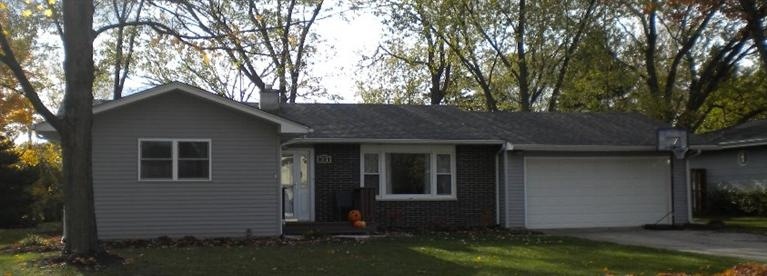 301 Magnolia Dr, Crown Point, IN 46307 - photo 1