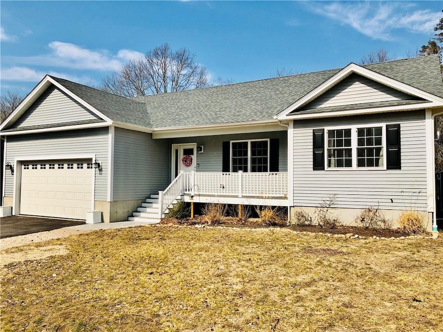 119 Curtis Corner Rd, Wakefield, RI 02879 - photo 1