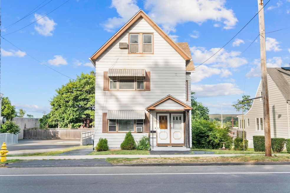 1691 State St, Hamden, CT 06517 - photo 1