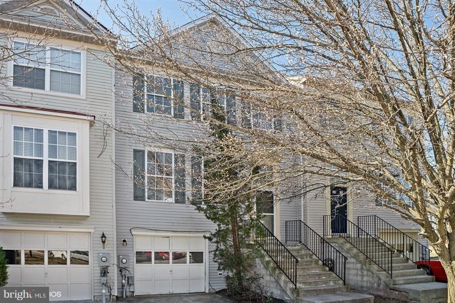 6423 Towncrest Ct W, Frederick, MD 21703 - photo 1