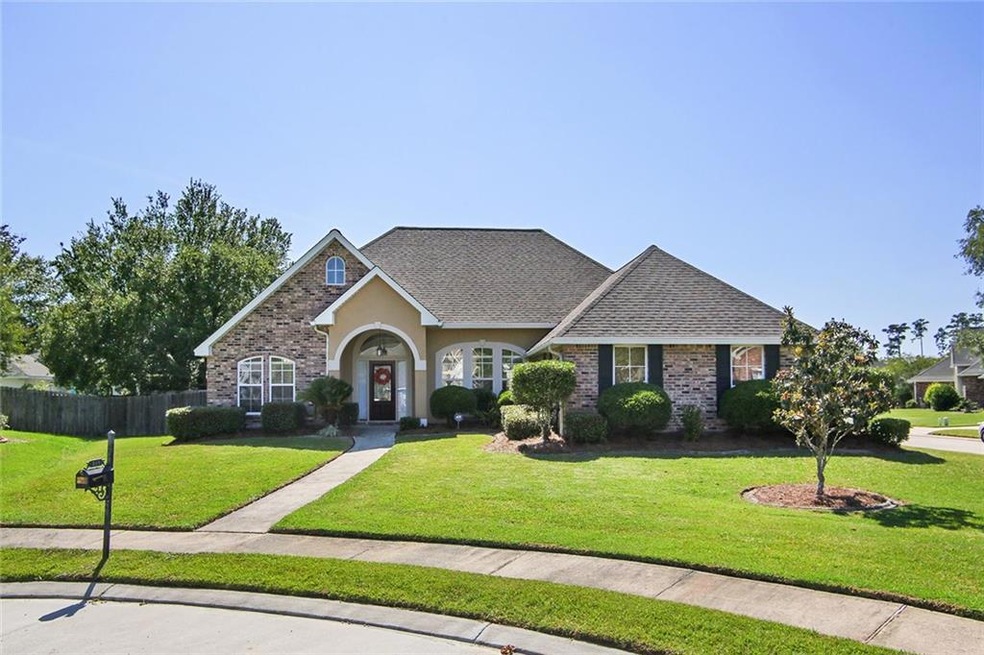 Beautiful Home in an Established Subdivison on a c