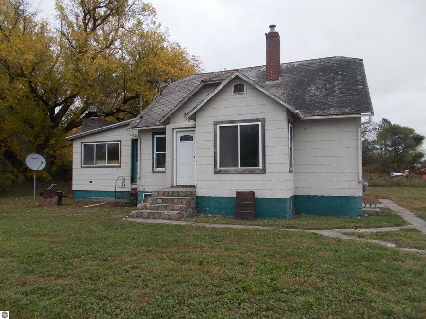 40 S M65, Whittemore, MI 48770 MLS 1918126