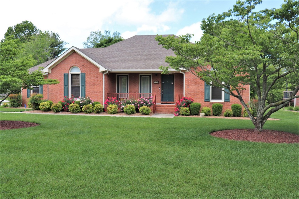 328 Greenbriar Cir, Manchester, TN 37355 - photo 1