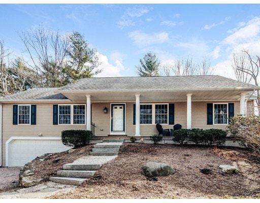 544 Chestnut St, Franklin, MA 02038 - photo 1