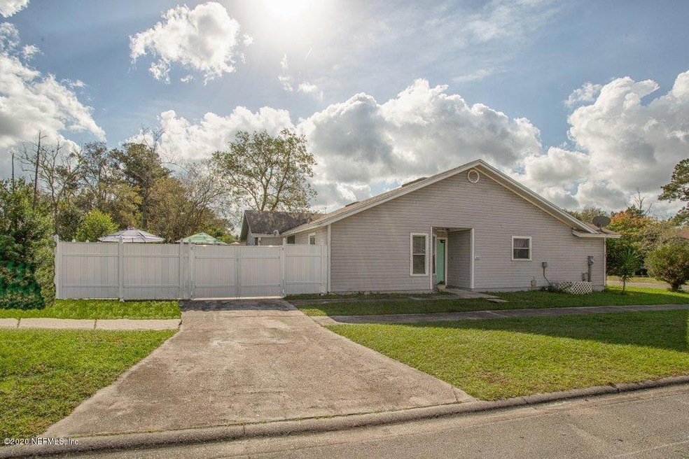 2625 Hidden Village Dr, Jacksonville, FL 32216 - photo 1