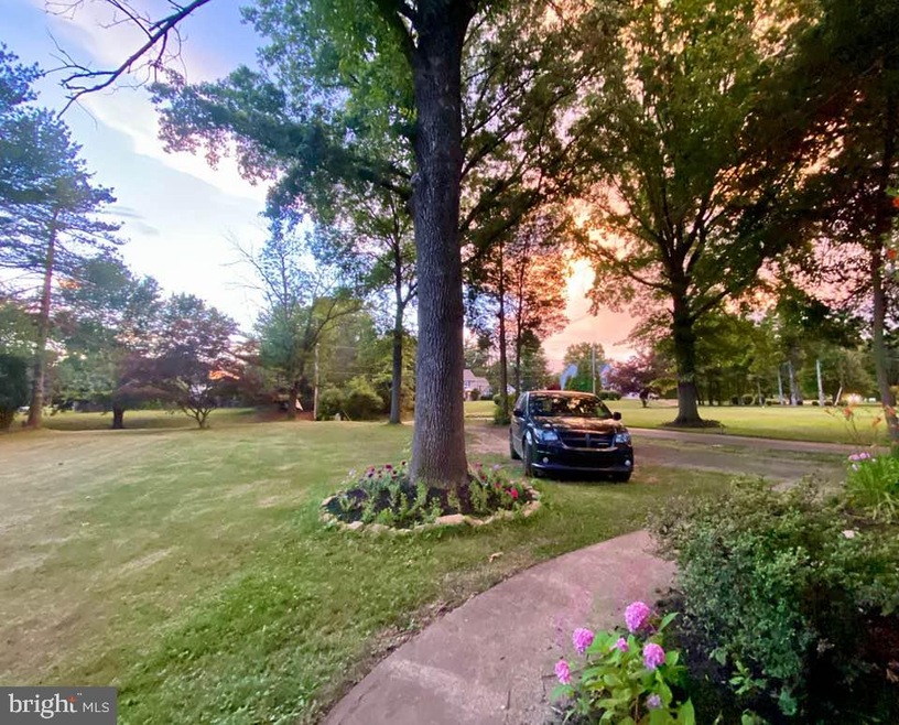 410 Burnside Ave, West Norriton, PA 19403 - photo 1