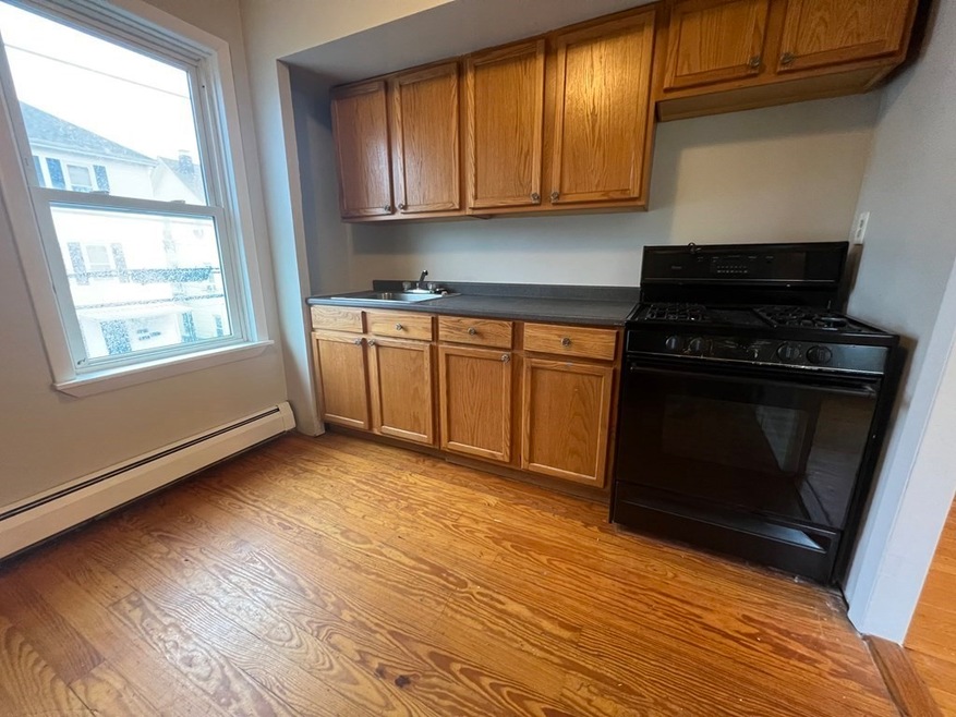 35 Aetna St unit 2, Fall River, MA 02724 - photo 1